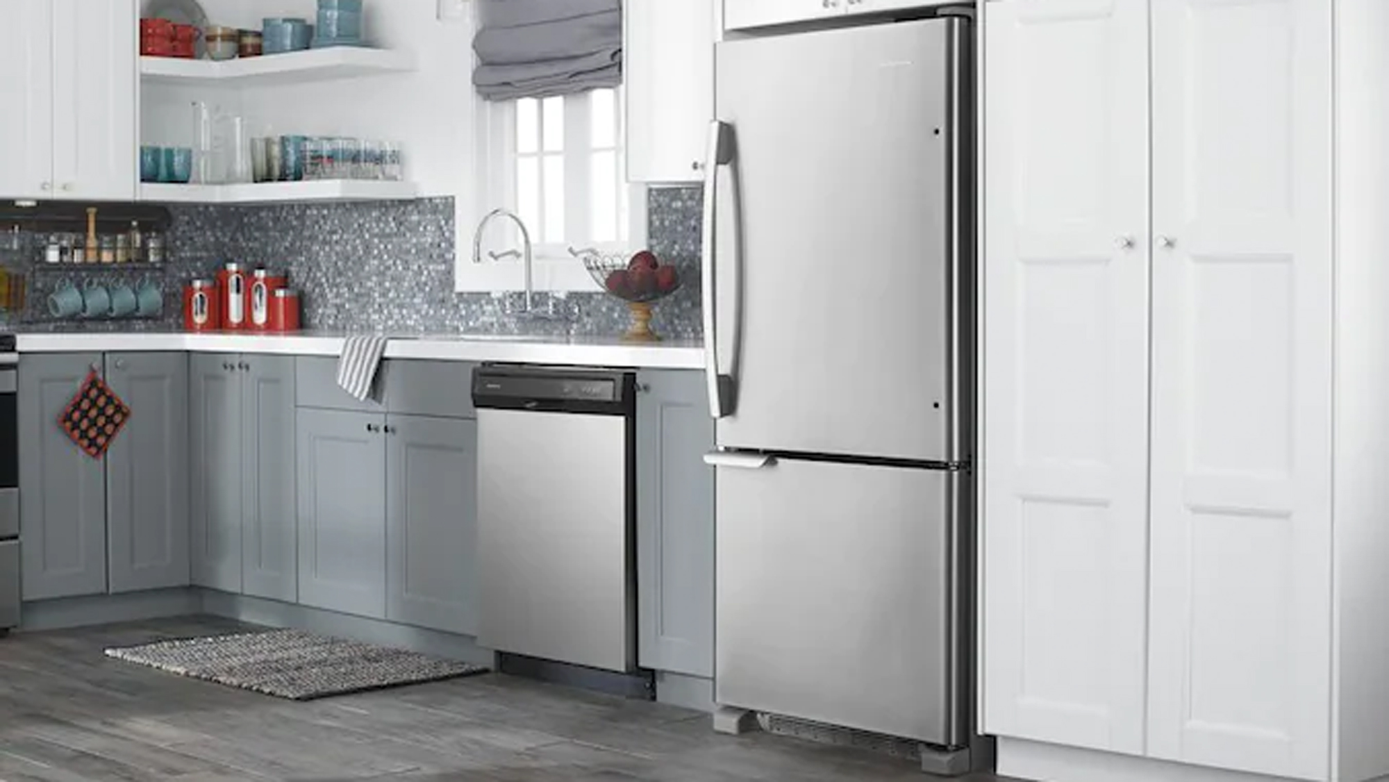 Amana Refrigerators: Blending Efficiency with Style for Kitchen